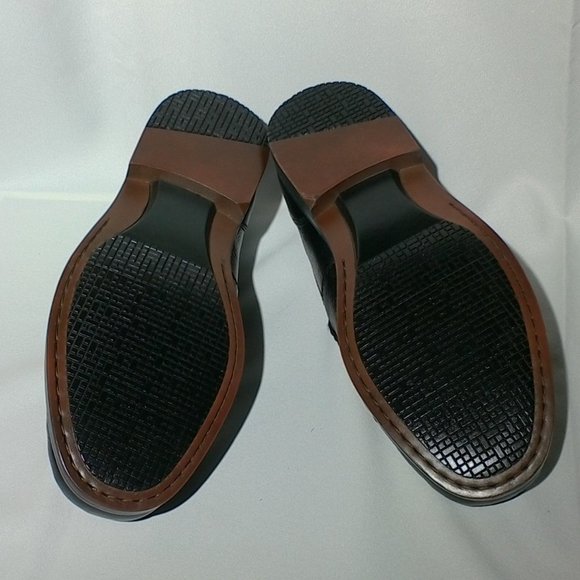 Chaps Carson black loafer with tassels. Size 11.5M - Picture 3 of 5